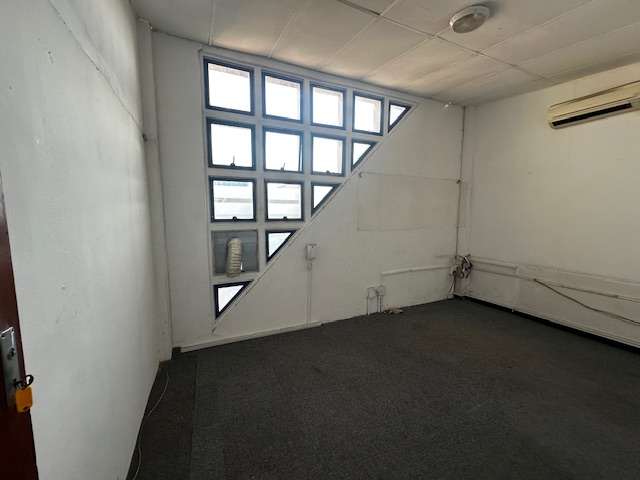 To Let Commercial Property for Rent in Maitland Western Cape